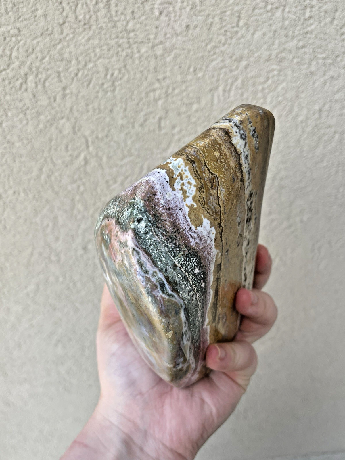 Hand Carved and Polished OCEAN JASPER crystal – 2062g, 4.545 – large sculpture