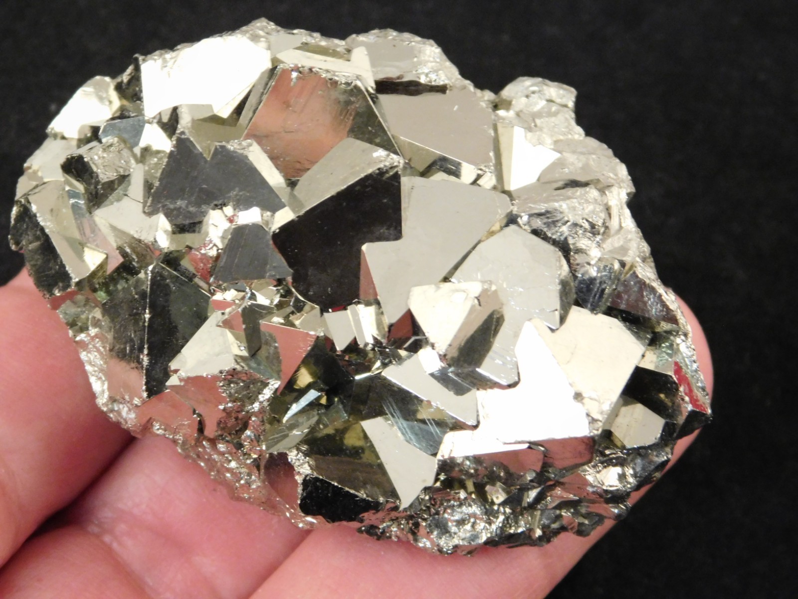PYRAMID Shaped Crystals! Tetrahedron PYRITE Crystal Cluster Peru 184gr