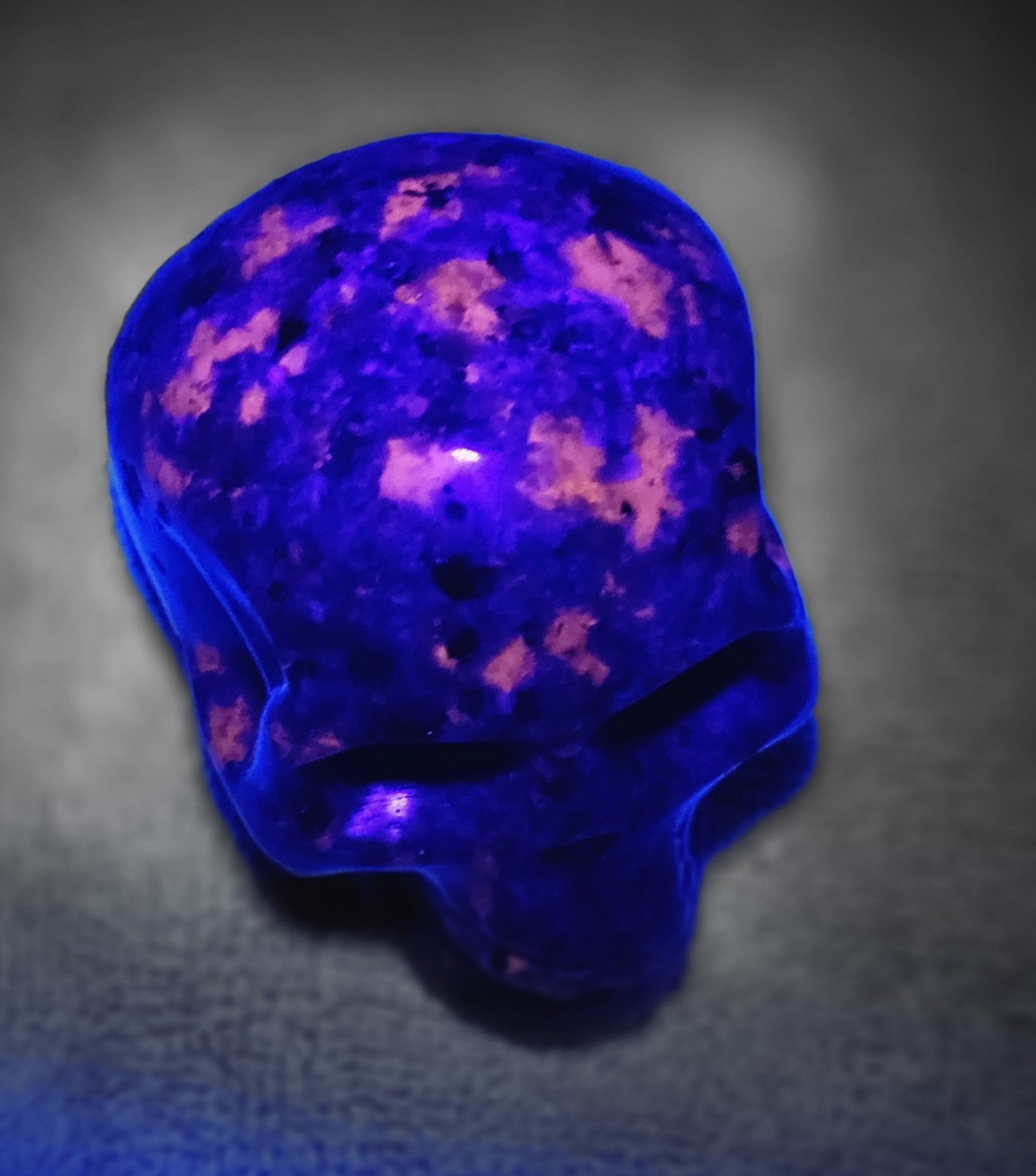 Yooperlite Carved Skull Mineral Specimen UV Reactive Approx. 2 Inches