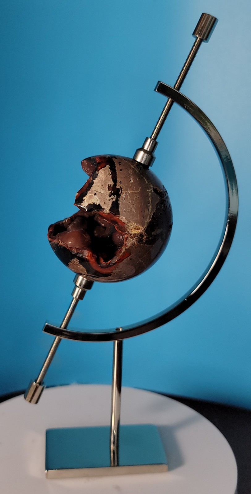 93G Natural Volcanic Red Agate QUARTZ Crystal Sphere and Aluminum Display Stand