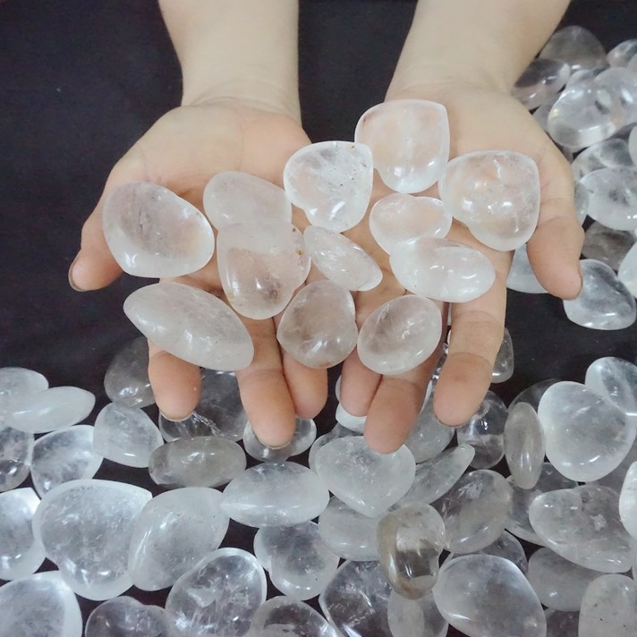 11LB 160Pcs Natural White Clear Quartz Crystal Heart Palm Tumbled Stone Healing