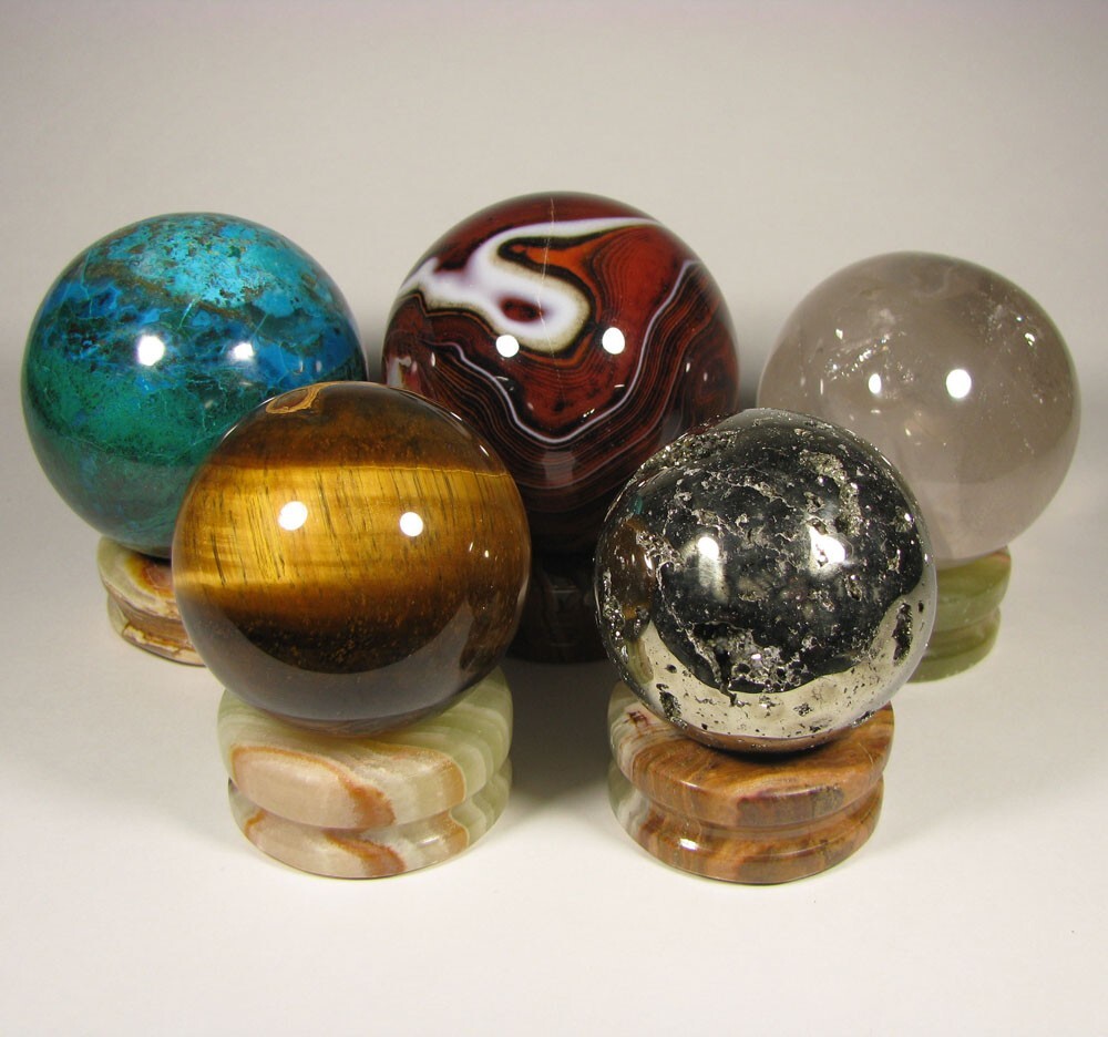 (5) 2″ Carved BANDED ONYX STANDS for Spheres, Eggs, Balls, Globes, Shells, Etc.