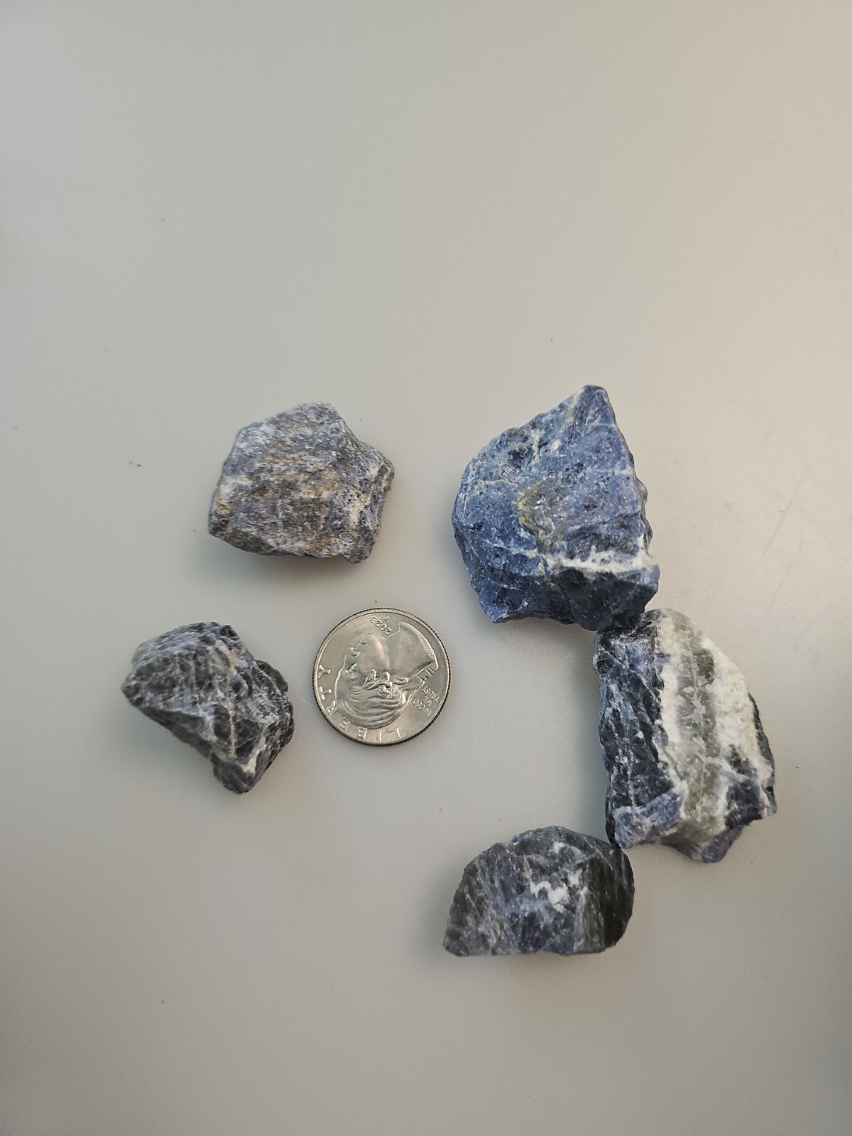 5 Pieces Rough Soldalite Stones