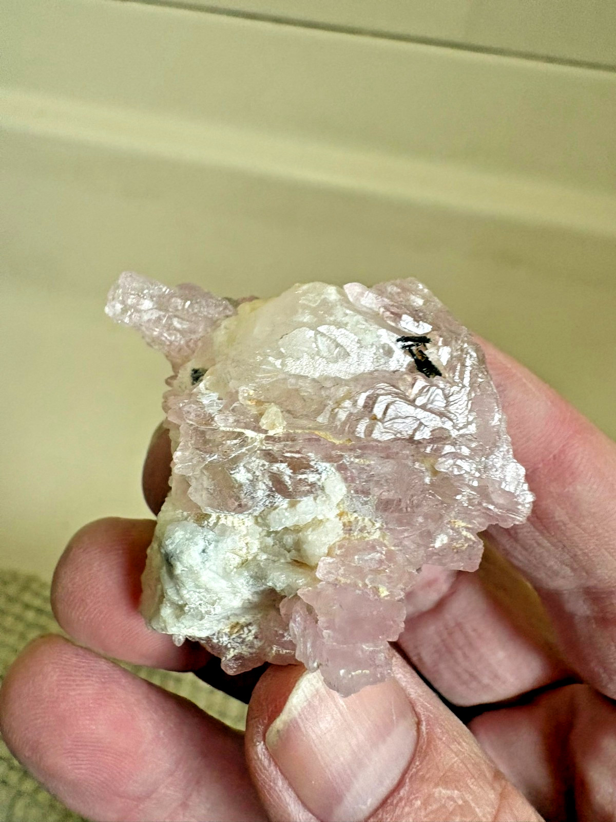 Rose Quartz, crystalline, Taquaral, Itinga, Minas Gerais, Brazil