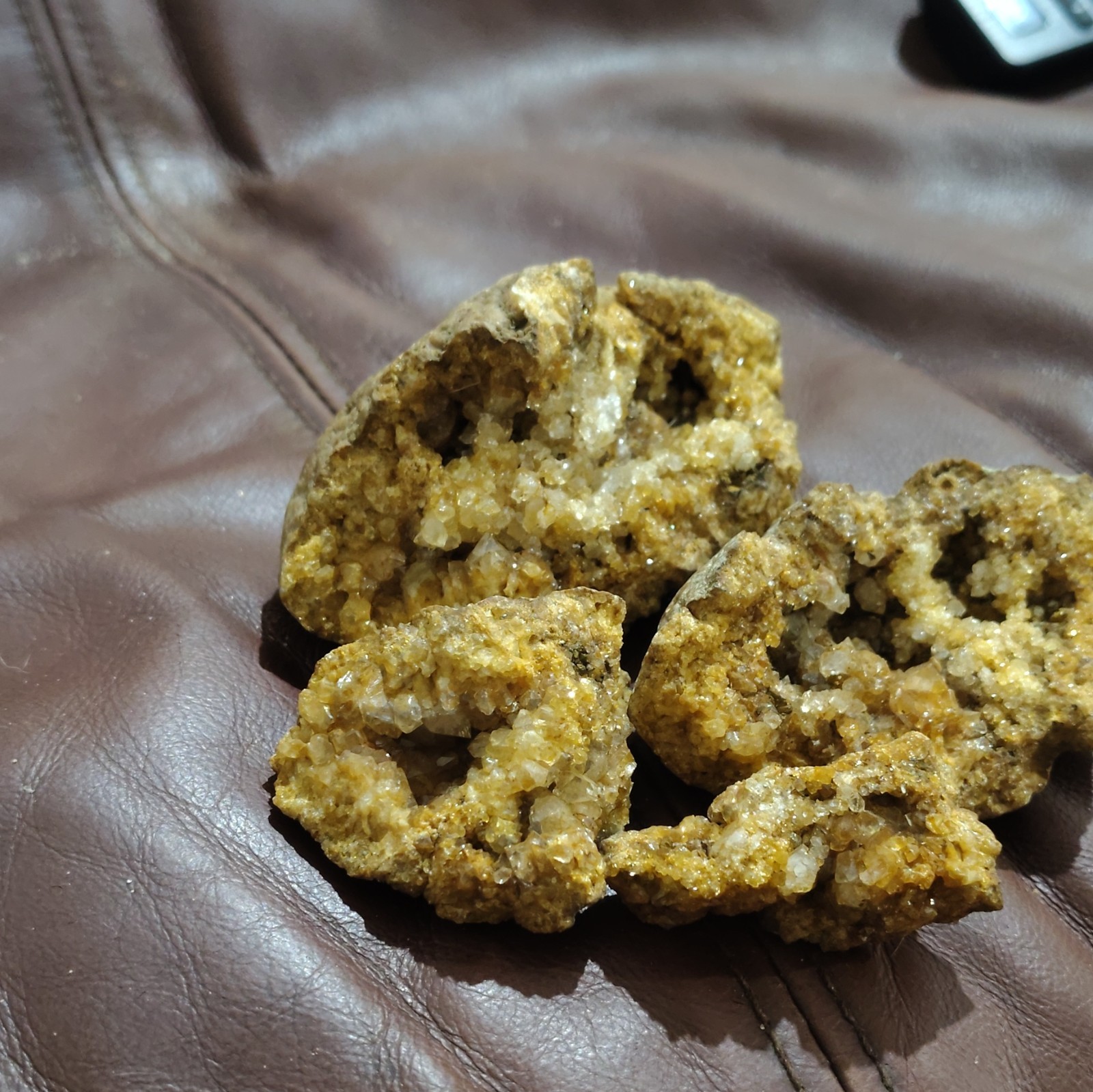 Natural Crystal Cluster Geode Mineral Specimen Rock, Brown/White