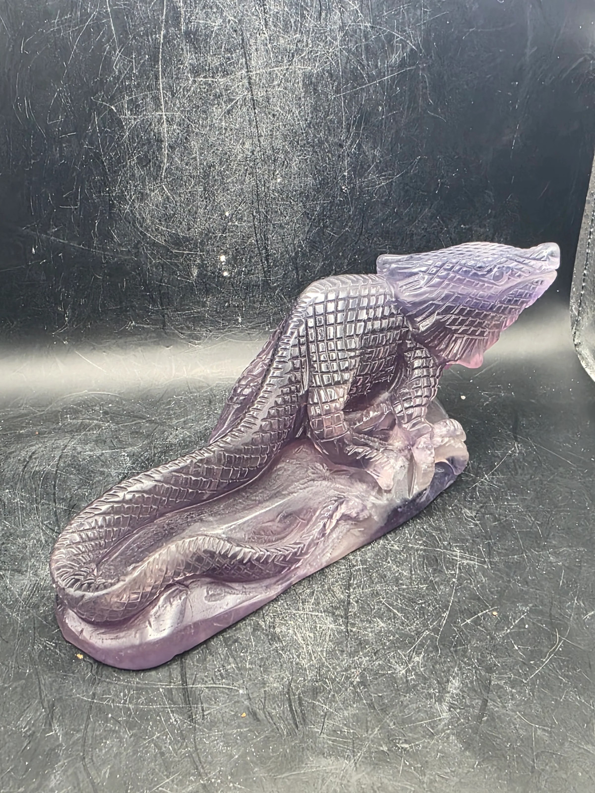 Florite lizard figurine! 1.8 pounds, 7 inches long, 2.7 inches tall
