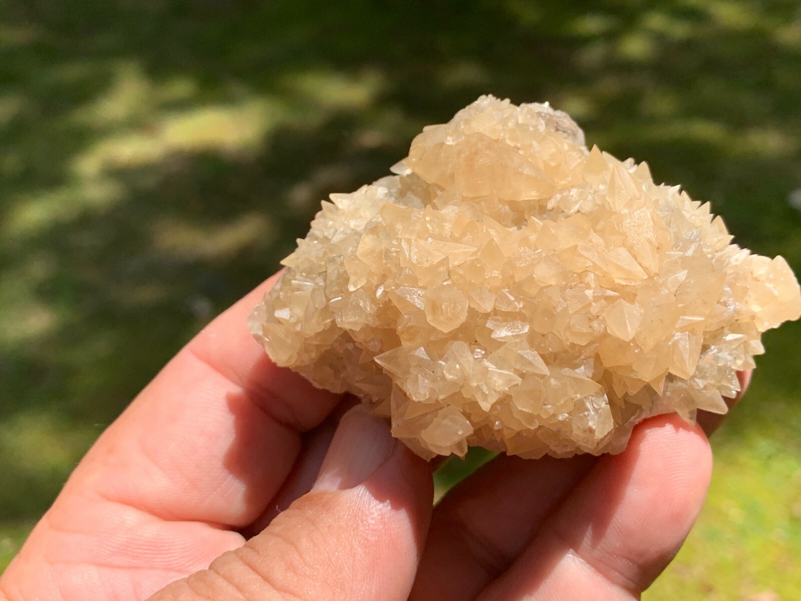☆ 2-1/2 x 2 Inch – CALCITE Crystal Cluster ☆ Pugh Quarry Ohio ☆463