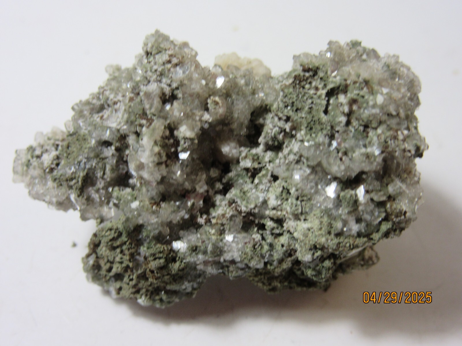 Heulandite on 1 7/8″ Quartz Paterson N.J. Collectible HQPNJC-7s