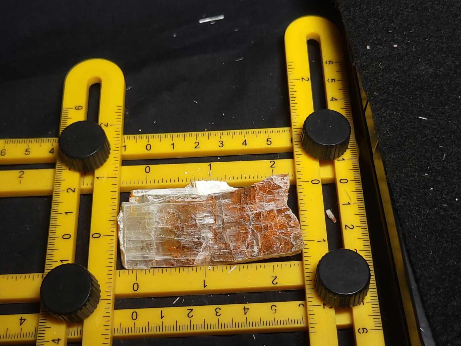 Kernite w/ Realgar Specimen from Boron, CA 2.75″x1″x1″ (53.9 Grams)