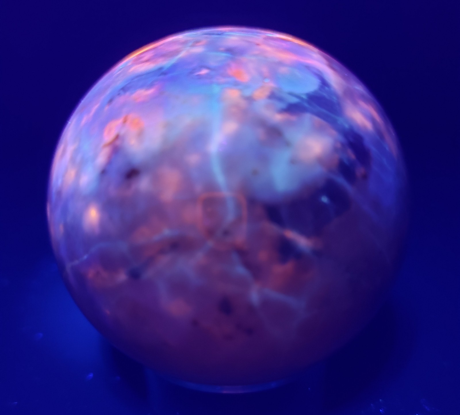 2.1″ Hackmanite Mineral Sphere Orb Ball STRONG UV, 241g or 8.5 oz