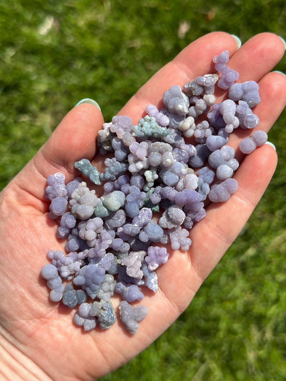Raw Grape Agate Stone (Purple Botryoidal Chalcedony) from Indonesia