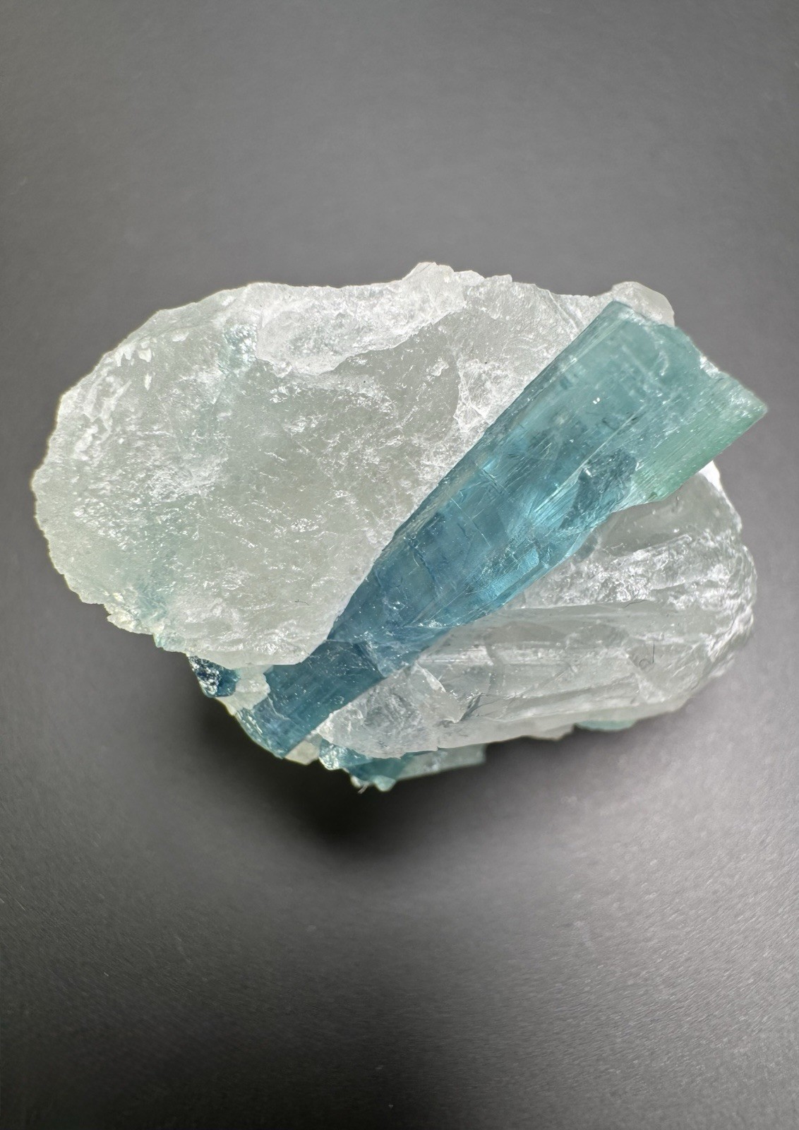 Paraiba Tourmaline on Quartz – 10.9g – US SELLER