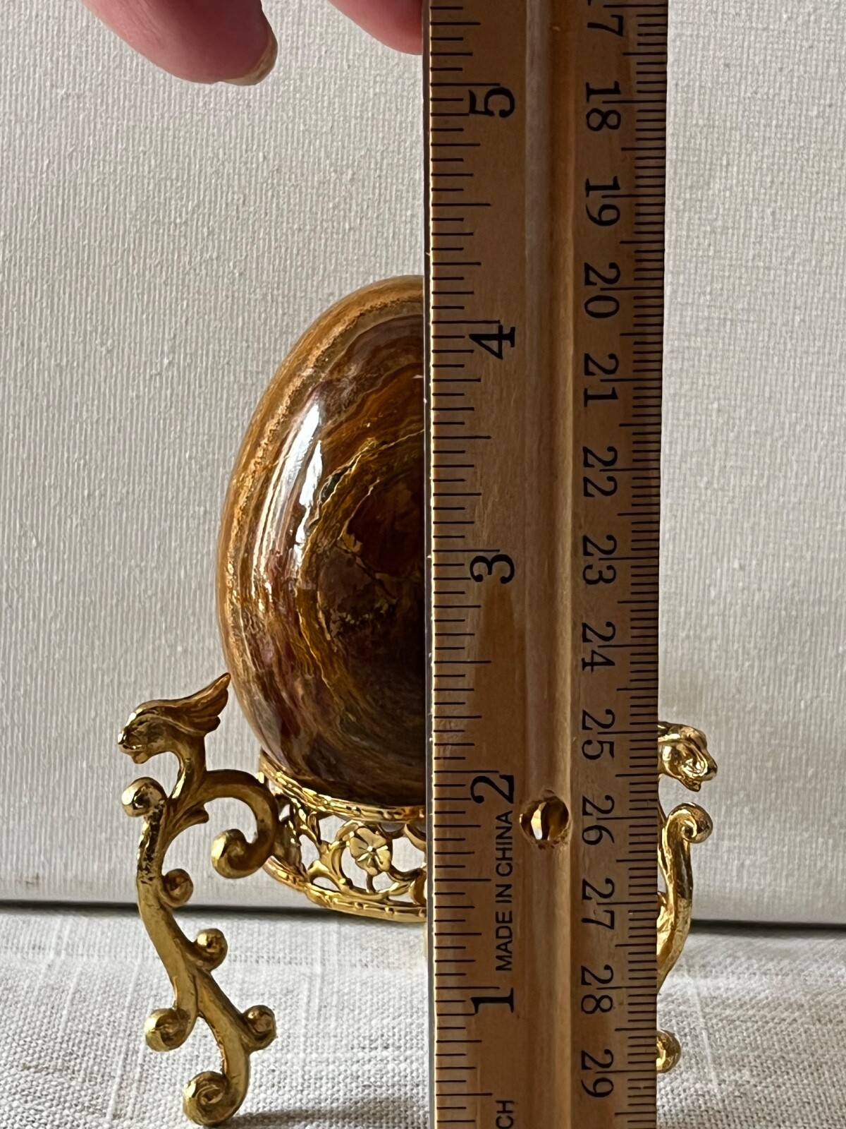 Gold Tripod dragons stand brown and reddish-brown stone Brazilian jasper egg..
