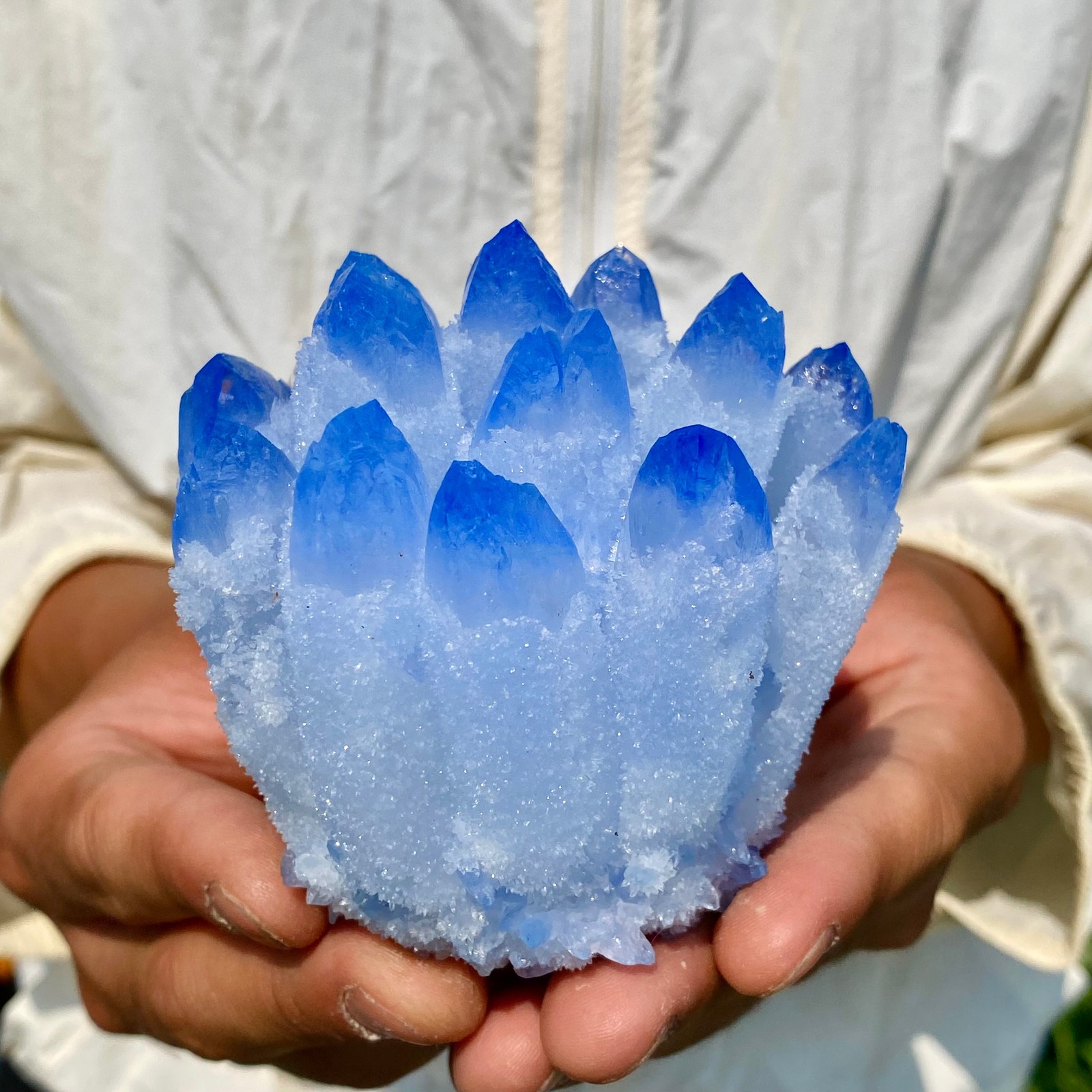 422G Newly discovered blue crystal cluster flower shaped mineral specimen