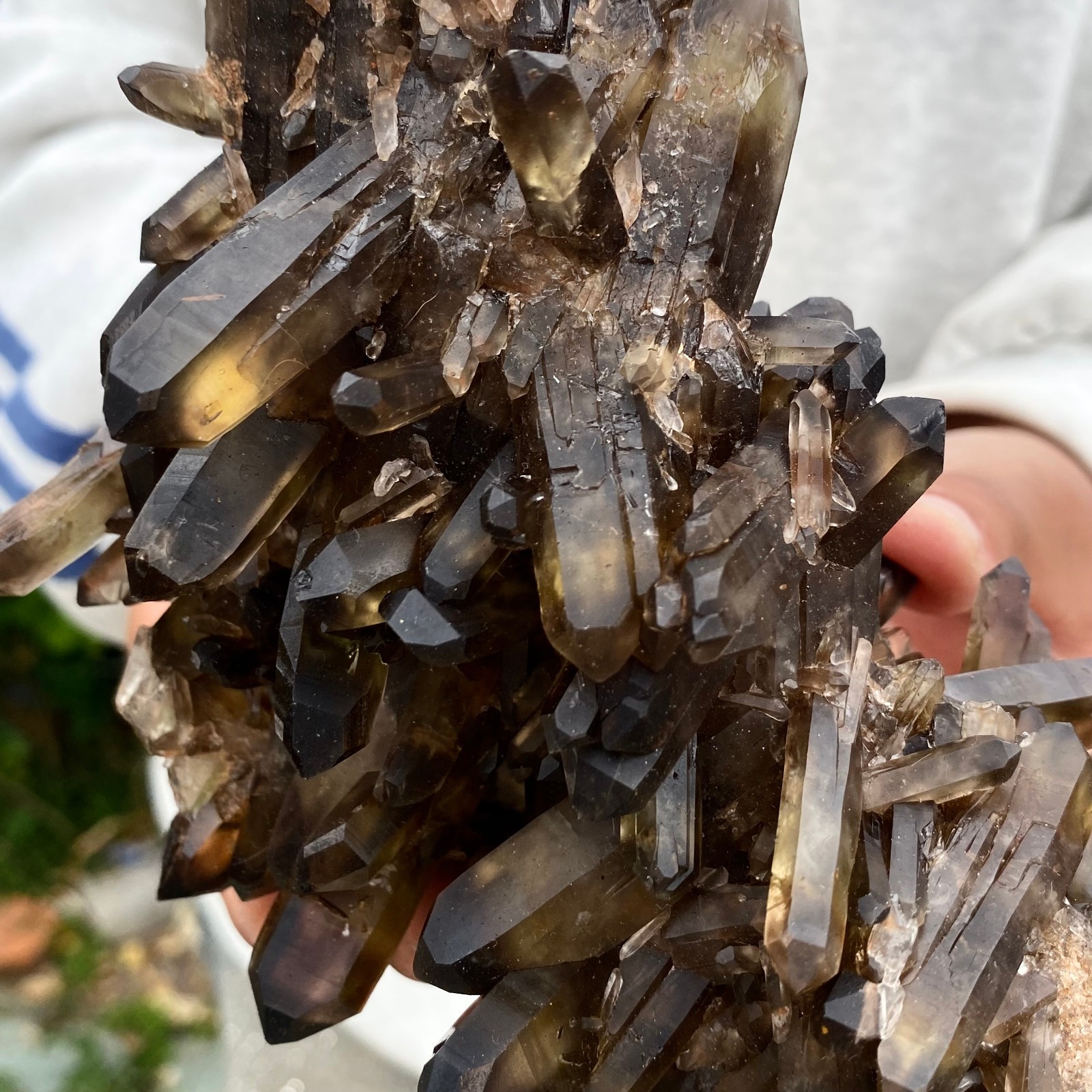 2.33LBNatural Black Smoke Color Quartz Cluster Crystal Specimens Mineral Healing