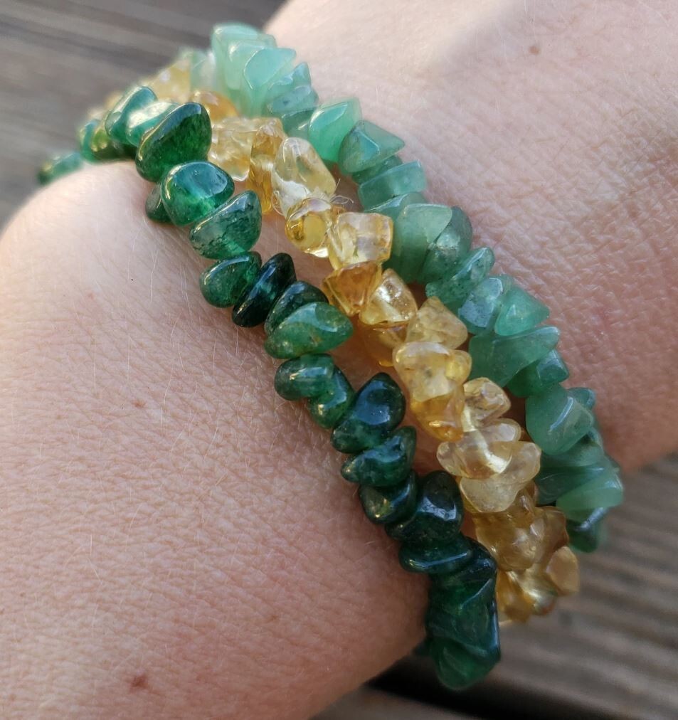 PROSPERITY STONE GEMSTONE STRETCHY CHIP BRACELET SET