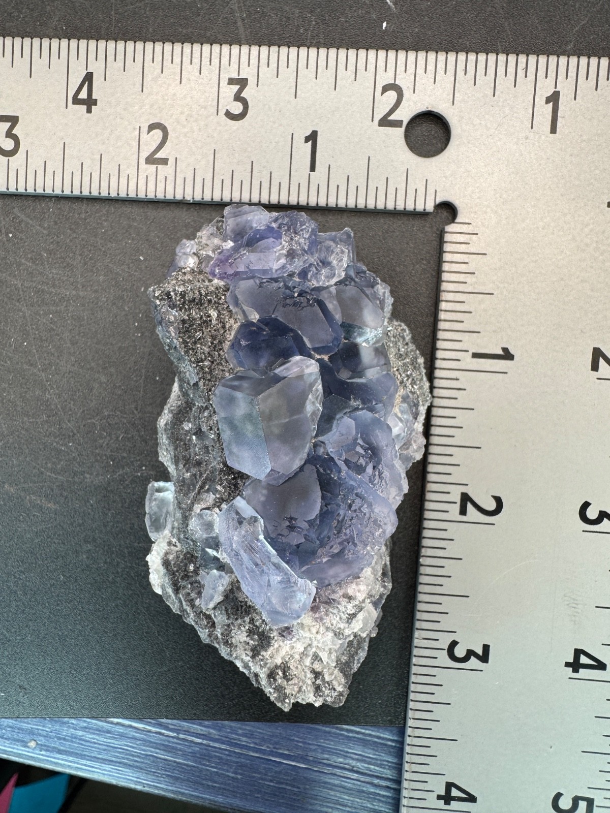 6413 Brilliant Blue Tanzanite Fluorite with RAINBOW and Quartz 106g Fu Jian