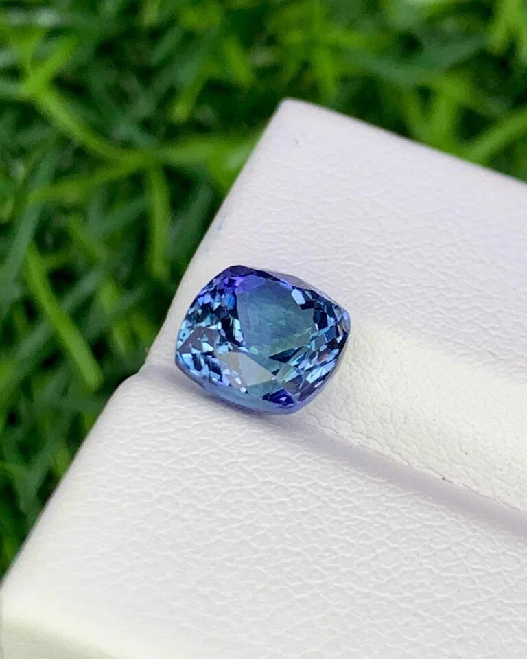 10 Ct + Extremely Rare Natural Blue Tanzanite Cushion Certified Loose Gemstone