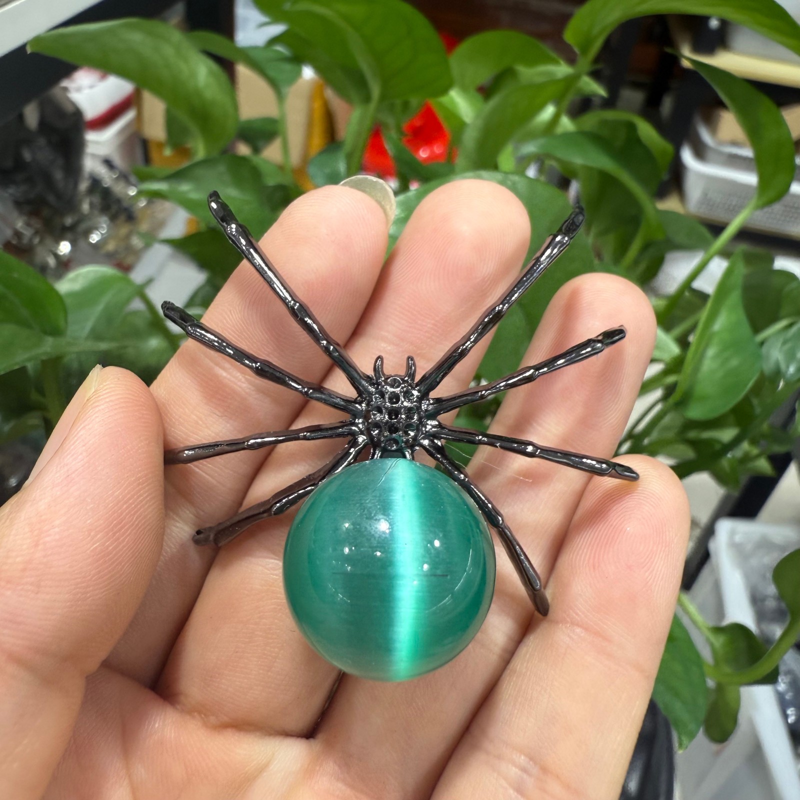 1pc Natural unknown Spider Skull Quartz Crystal Carved Reiki Healing