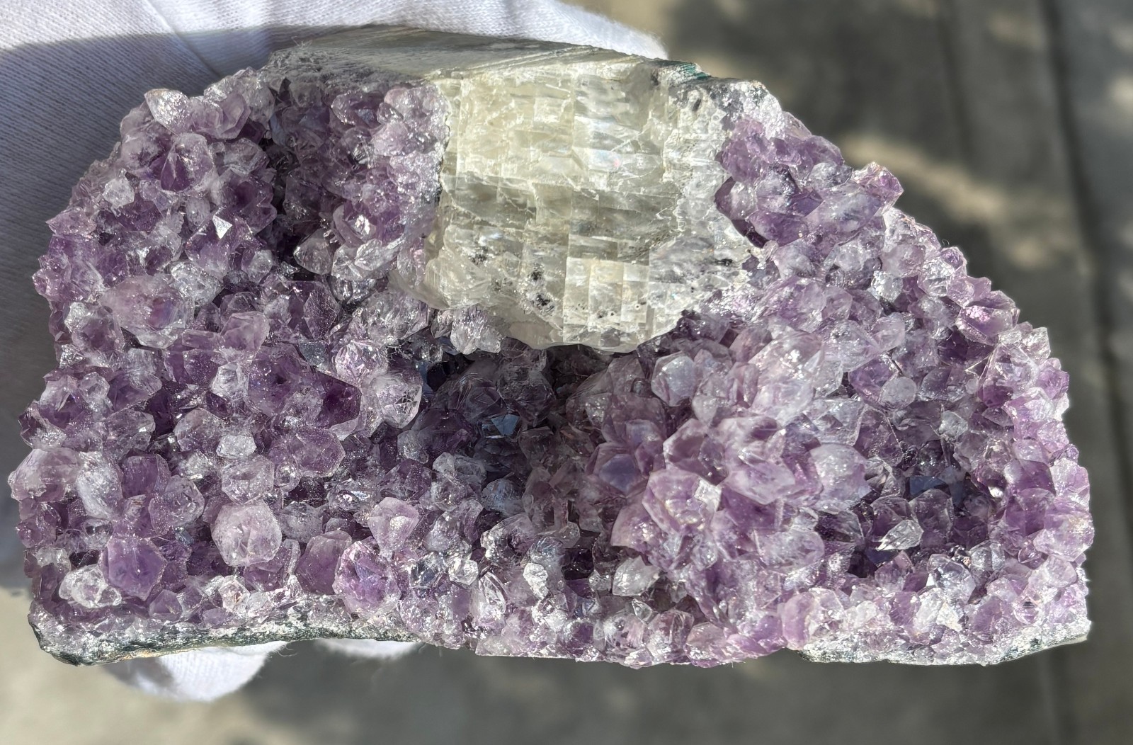 USA SALE 629g/1.38LB AMETHYST with CLEAR CALCITE SPECIMEN FREE STANDING FREEFORM