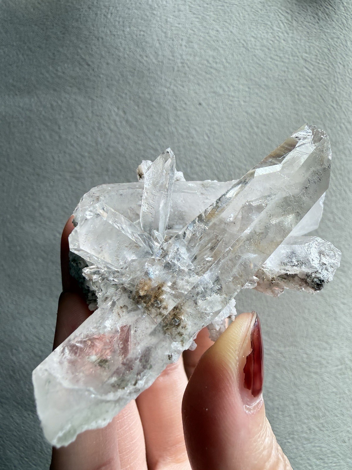 Brazil Quartz Cluster with Natural Key Mark & Layered Growth | Zeca de Souza