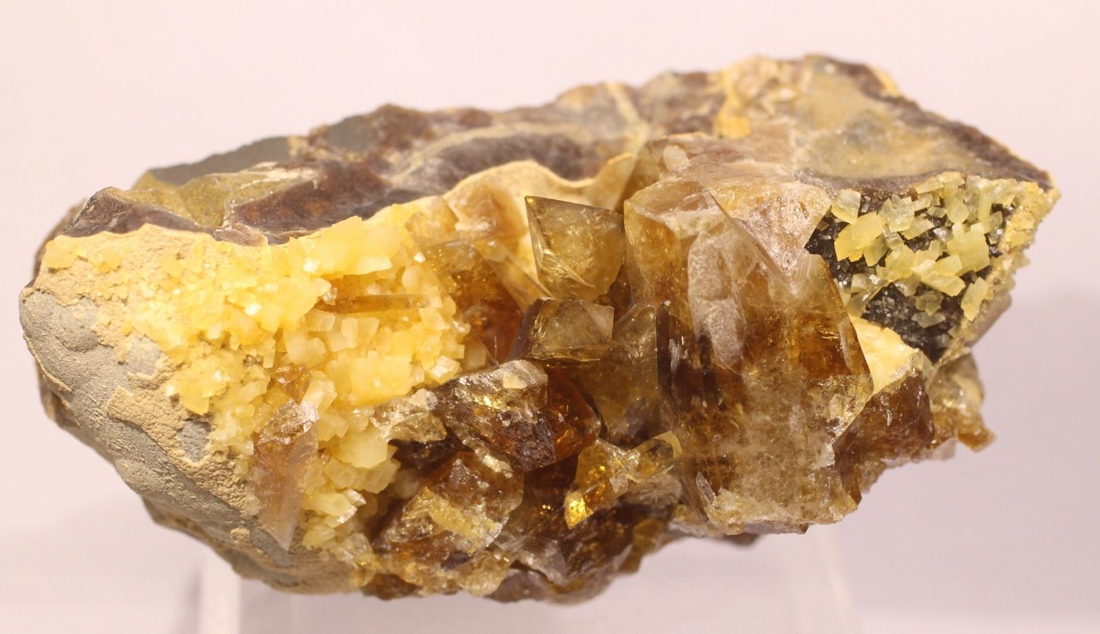 KB: BRIGHT FL SW YELLOW/WHITE BARITE CRYSTALS W/CALCITE, ELK CREEK, SOUTH DAKOTA