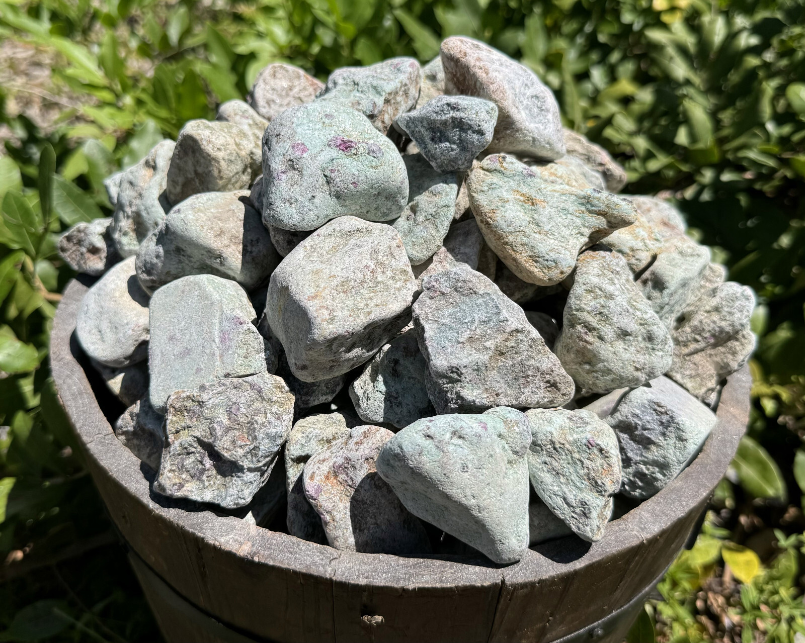 1/4 lb CLEARANCE Bulk Lot Natural Rough Ruby Zoisite (Raw Ruby Zoisite, 4 oz)