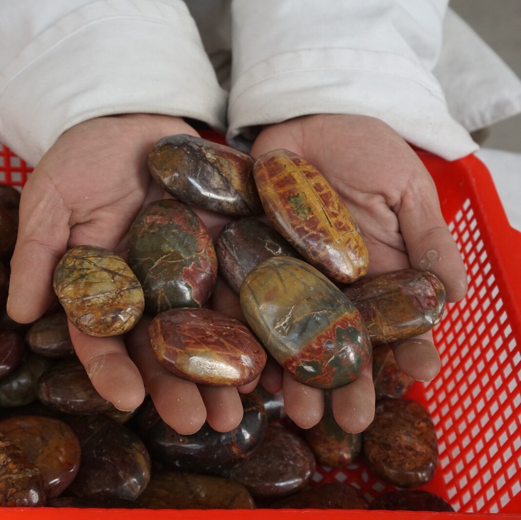 12 Pieces 1kg Cherry Creek Jasper Picasso Crystal Tumbled Palm Stone Healing