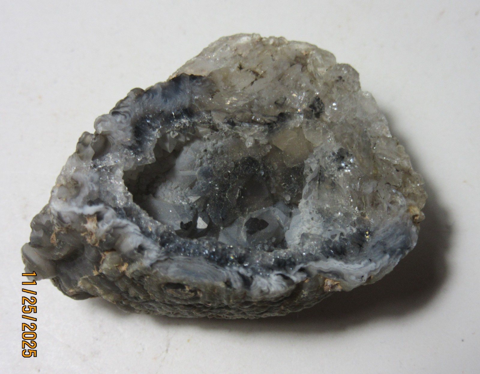 Mexican Agate 1 7/8″ Geode with Quartz Crystals Collectible AMGC-1.8