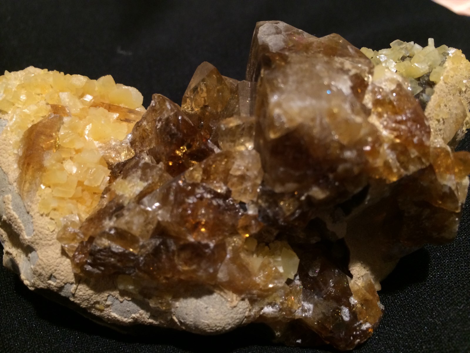 KB: BRIGHT FL SW YELLOW/WHITE BARITE CRYSTALS W/CALCITE, ELK CREEK, SOUTH DAKOTA