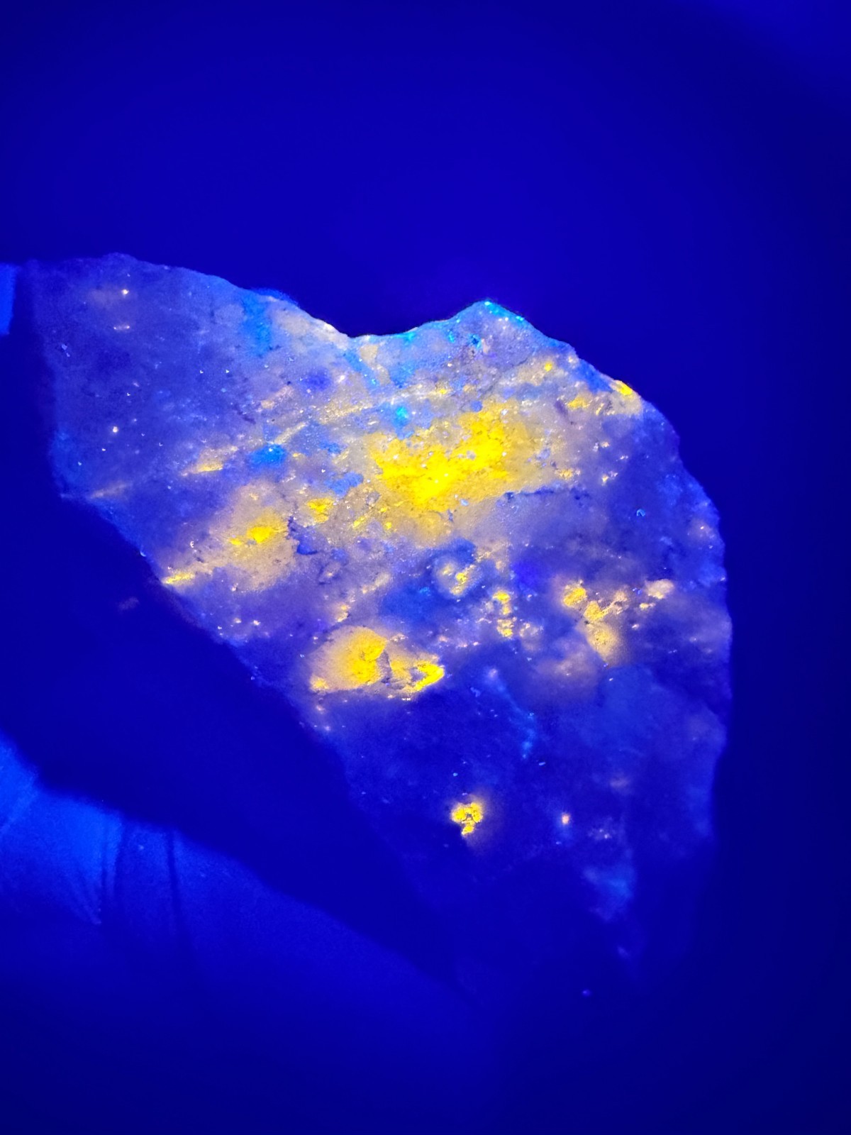 LARGE 15 OZ. Rare Highly Fluorescent North Carolina Sphalerite in Barite