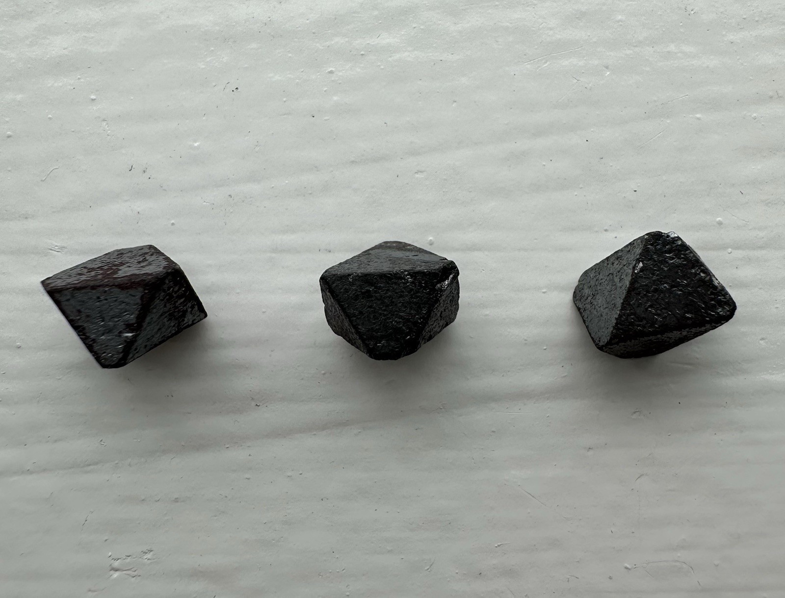 Magnetite crystal lot from Afghanistan (See Description)