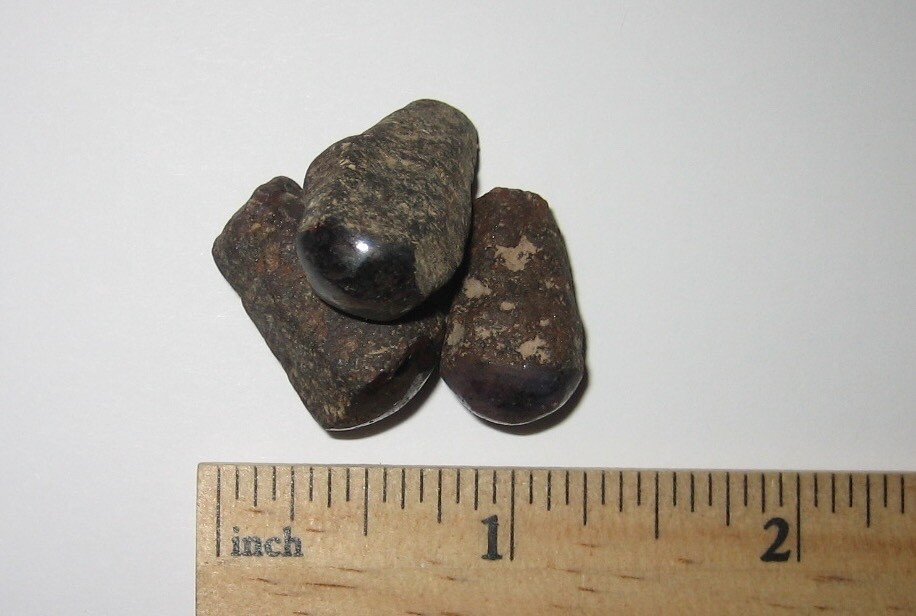 3 PART POLISHED 0.7″- 1″ NATURAL ROUGH ‘STAR SAPPHIRE’ CRYSTALS INDIA ~ 21.5g *1