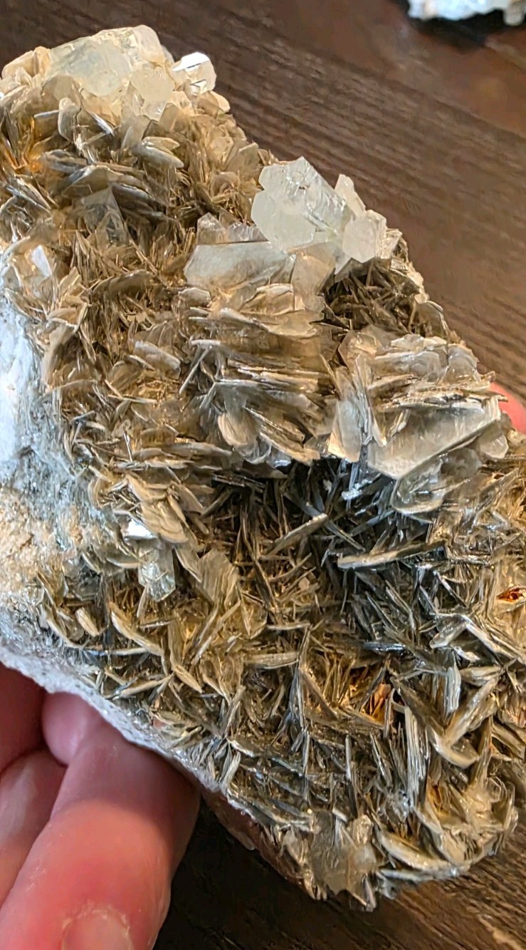 486g Aquamarine on Muscovite Display Piece