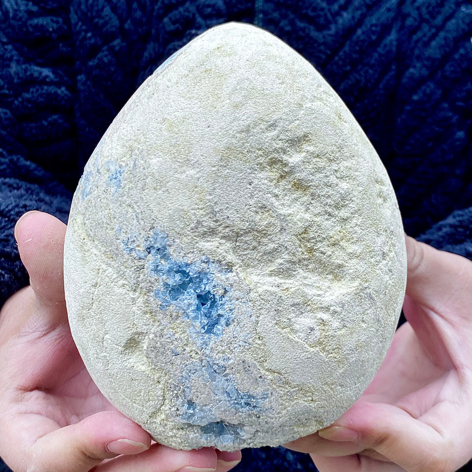 5.98LB Top natural blue crystal cave quartz crystal cave mineral specimens
