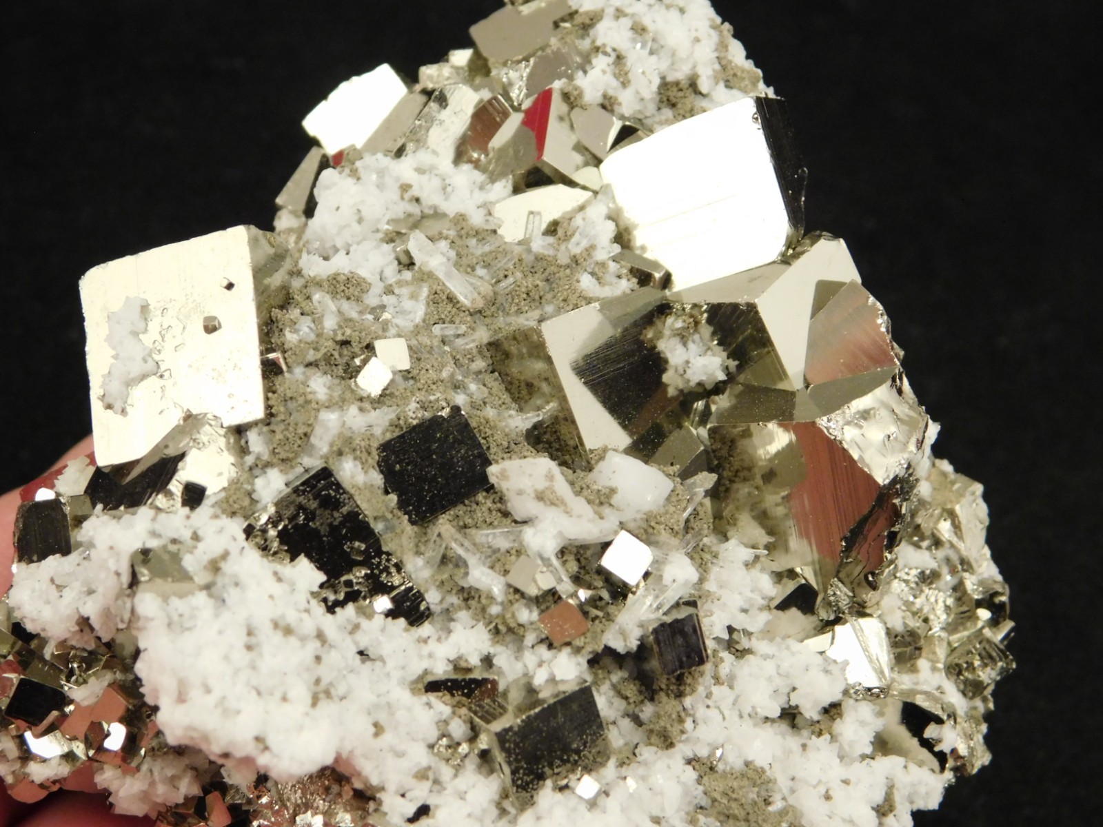 NICE! PYRITE Crystal CUBE Cluster with Druzy Quartz From Peru 233gr