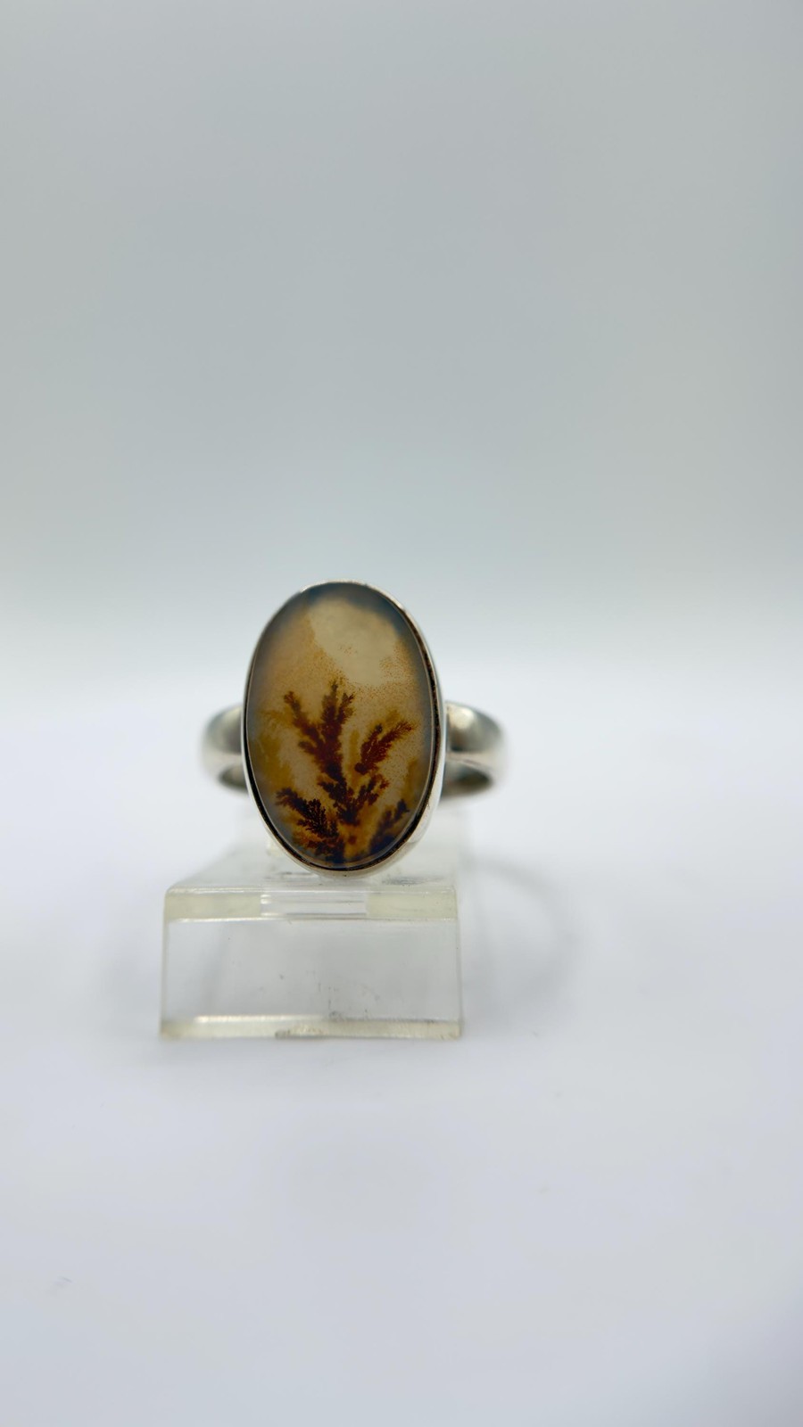 Elegant Dendritic Agate Oval Ring – Natural Scenic Pattern Jewelry – Size 7