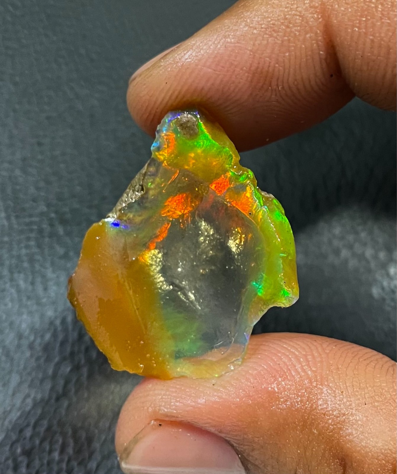 AA+ Ethiopian Opal Oil Rough Entreated Welo Fire Opal Multi Color Flash 16.50Cts