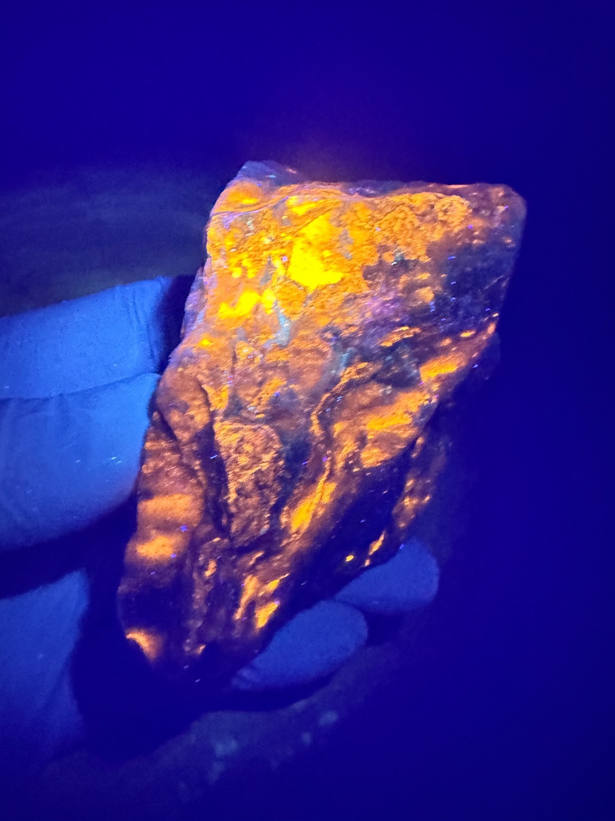 LARGE 15 OZ. Rare Highly Fluorescent North Carolina Sphalerite in Barite