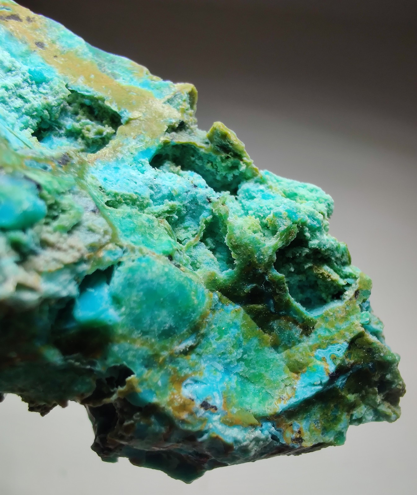 Aurichalcite and Smithsonite?, etc. Kelly Mine, New Mexico. 16 grams.