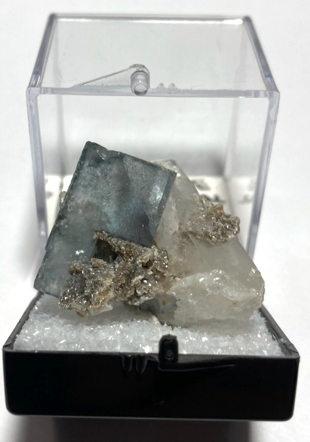 Baby blue Fluorite with Quartz and Muscovite Thumbnail from China