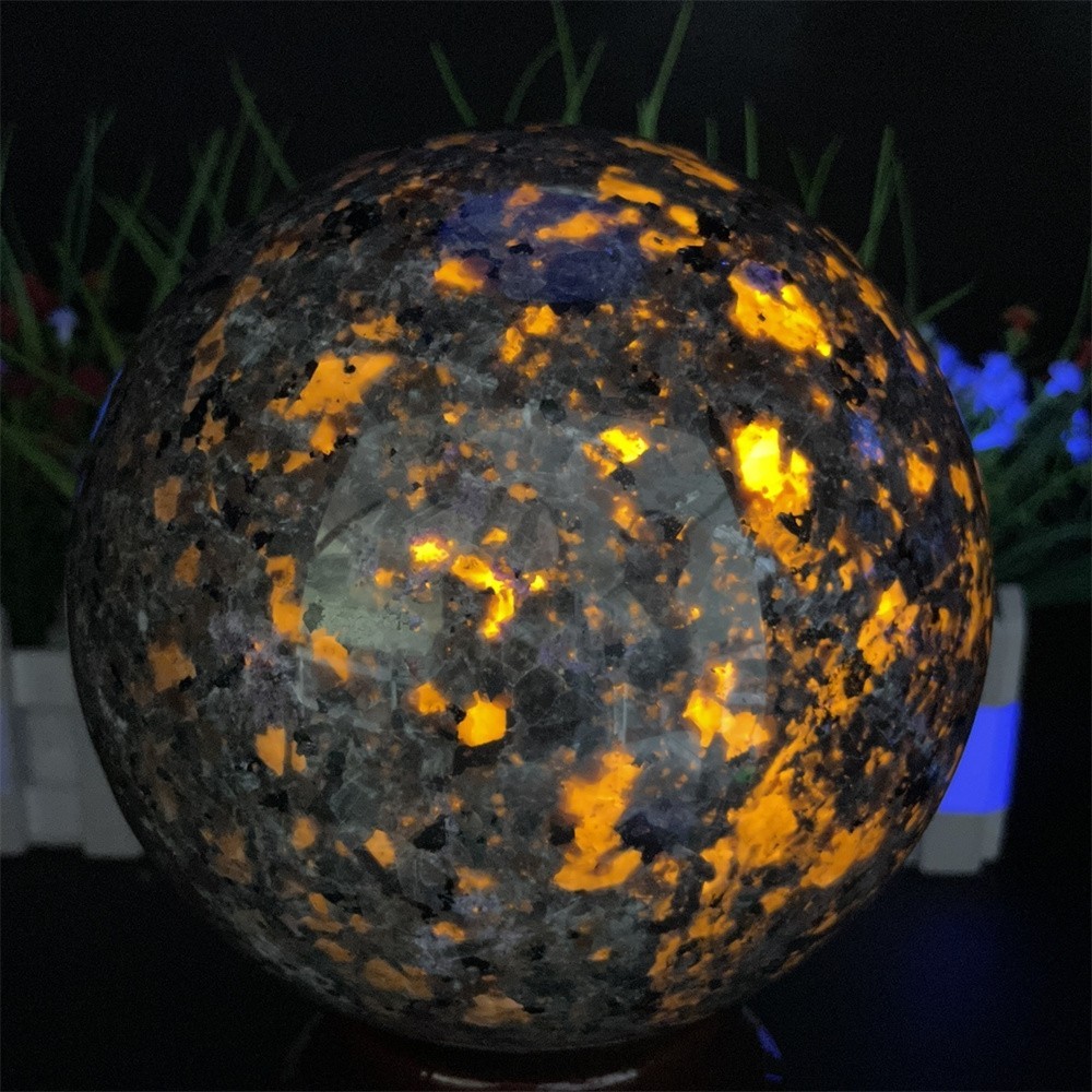 8.6LB 5.1″ Natural Yooperlite Sphere Ball Crystal Mineral UV Reiki Healing