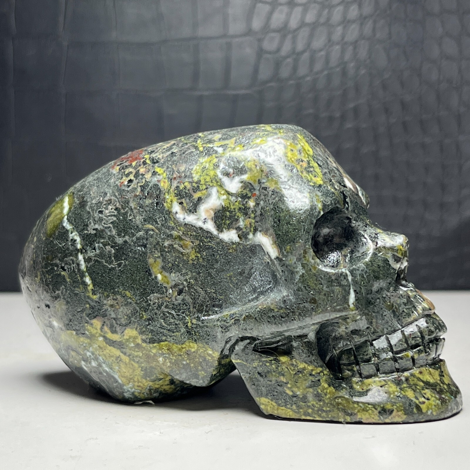 437G Natural Crystal Mineral Specimen.Plum flower stone. Hand-carved SKULL.ET