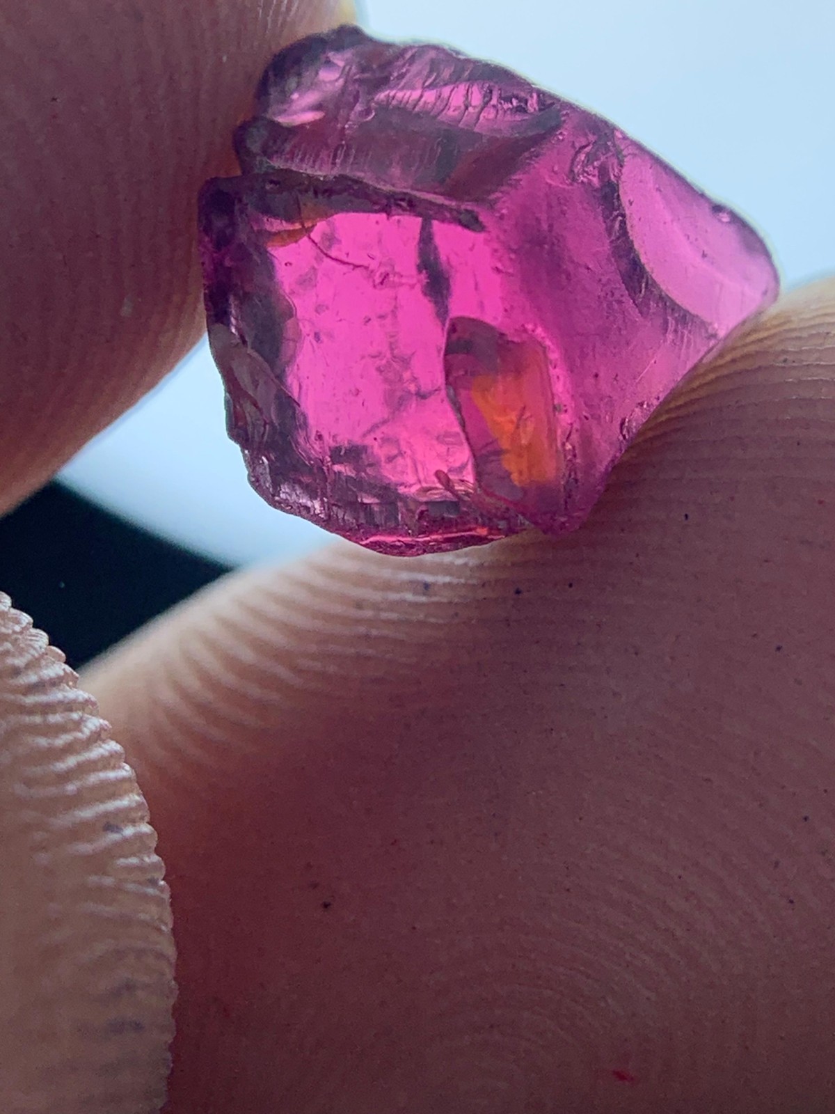 3 Crts Gorgeous Facet Grade Nice Hot Purple Umbalite Garnet For Cutting