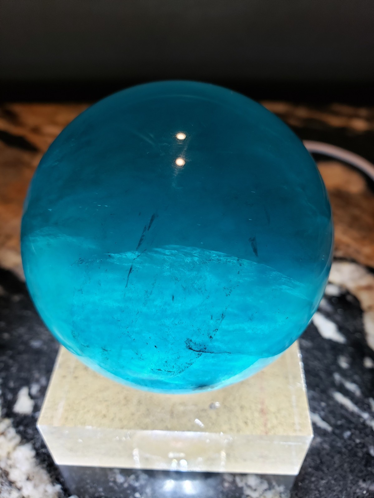 2.5″ Deep Blue Fluorite Quartz Crystal Sphere Ball Orb Rainbow UV, 457g or 1 lb