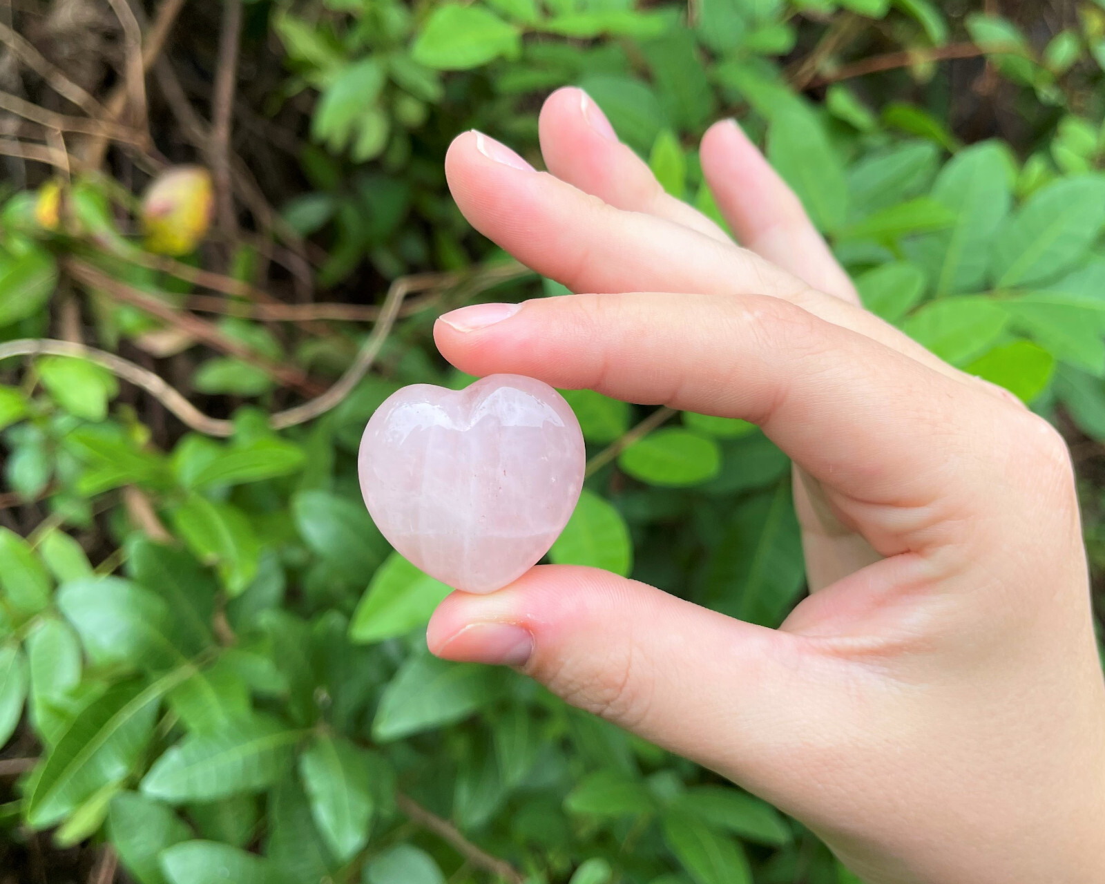 Pink Rose Quartz Heart: 1″ (Crystal Heart, Puffed, Stone Heart, Love)