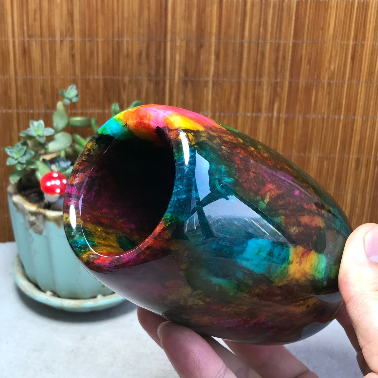 Natural “Seven Colors Jade” vase specimen -Taiwan China 1056g 129mm A5797