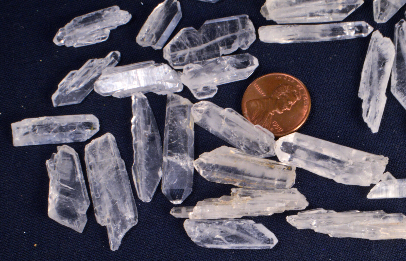 #11,007 Faden Quartz – Pakistan [ONE PIECE ONLY]