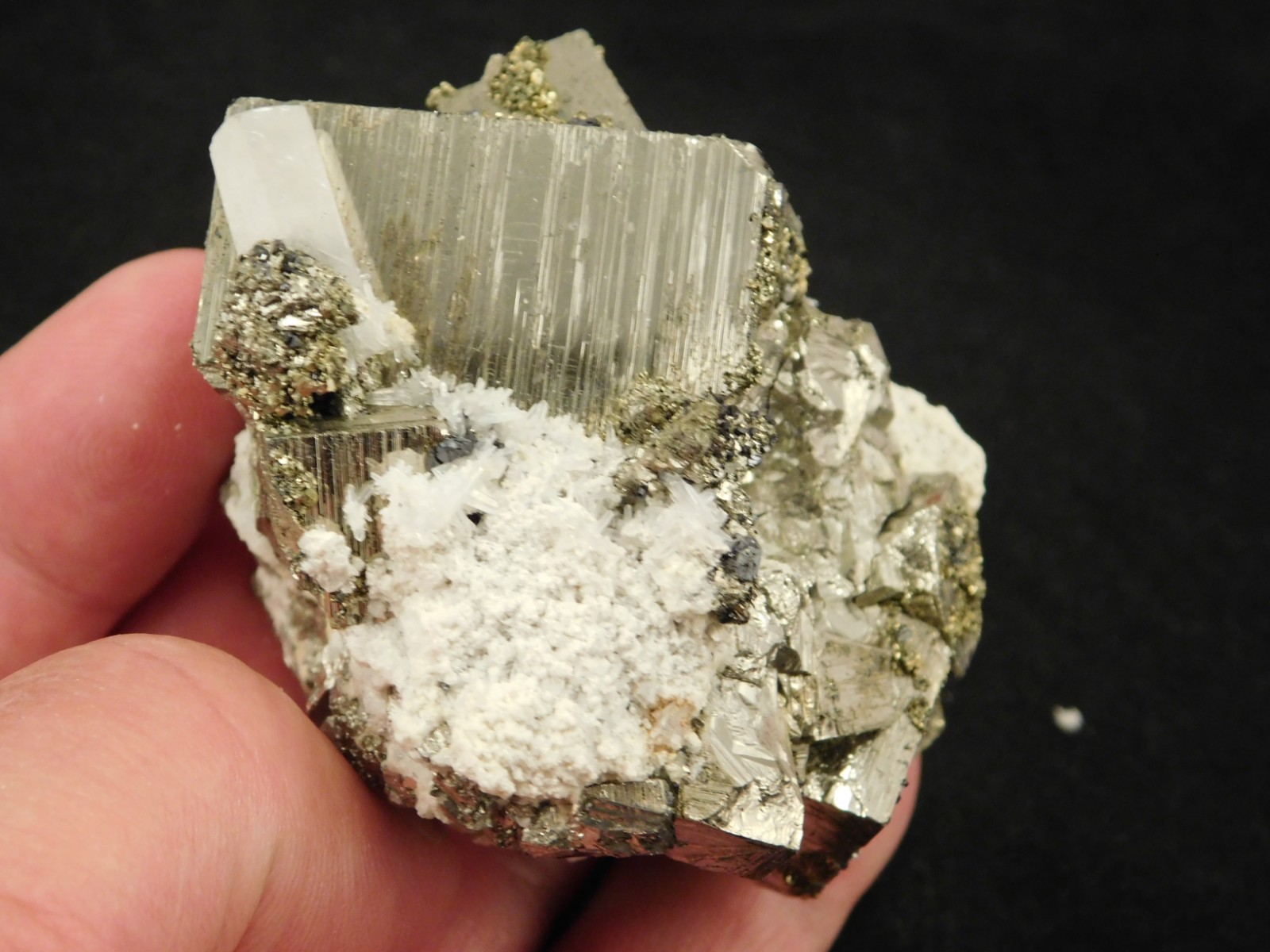 FLUORESCENT Calcite Crystal with PYRITE Crystal CUBES! From Peru 295gr
