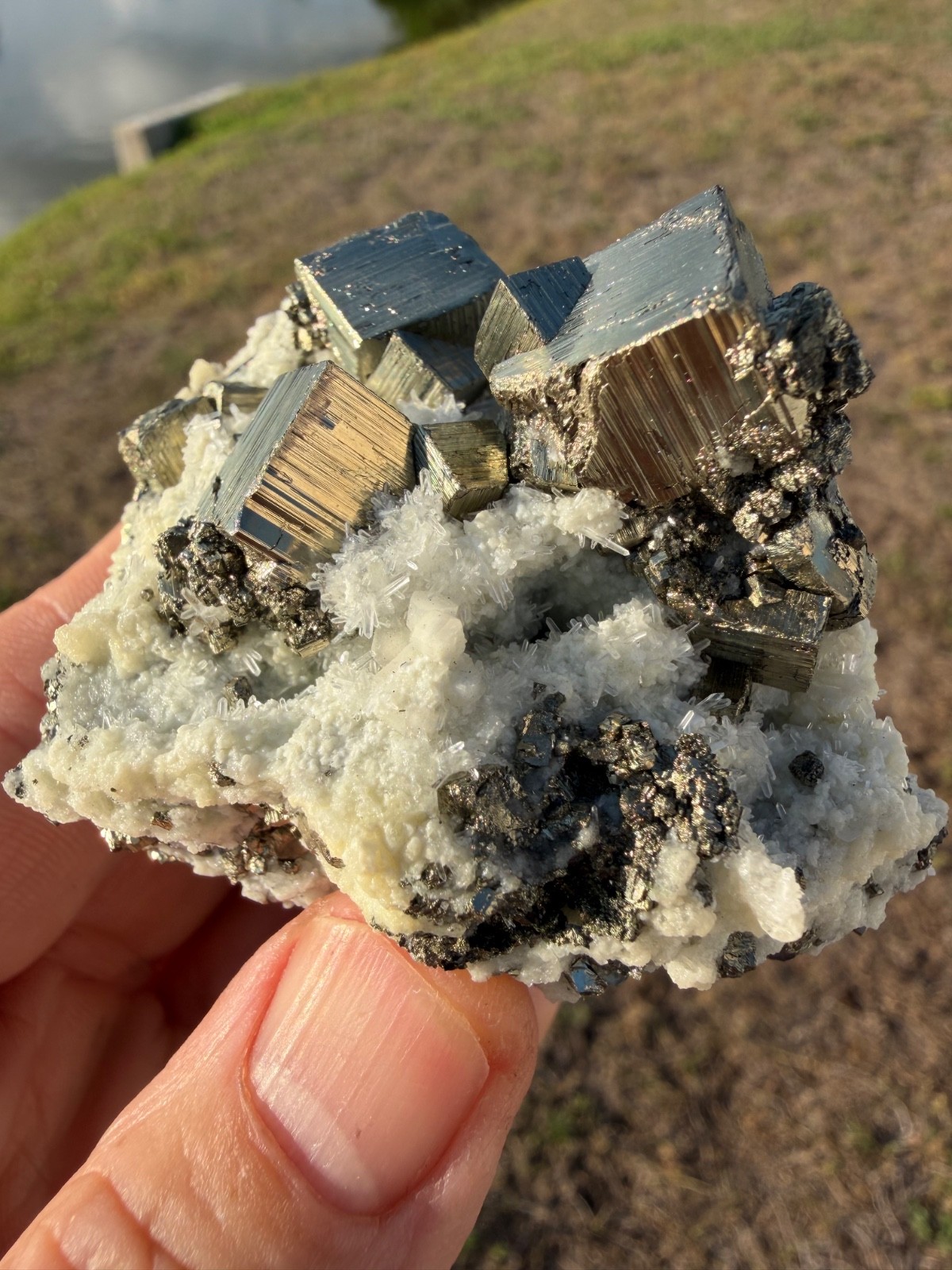 NICE PYRITE Crystal CUBE Cluster Huanzala Mine Peru 231 gr 3″